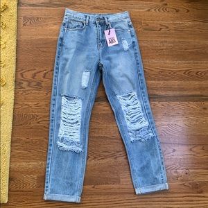 Cutest Mom jeans... never worn! Size UK 8